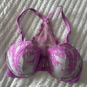 Victoria’s Secret Dream Angels wired bra 32DD